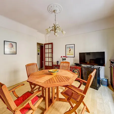 Lumineux Proche Tour Eiffel - Parc Expo Apartment *